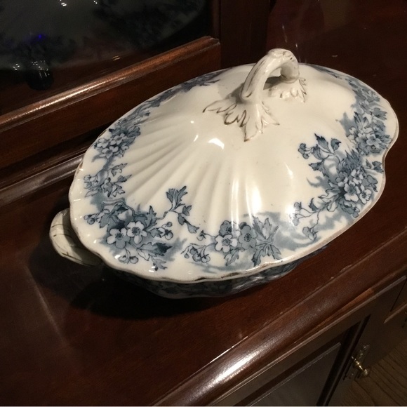 Vintage Other - Doris Barka Lace Edge English Bowl